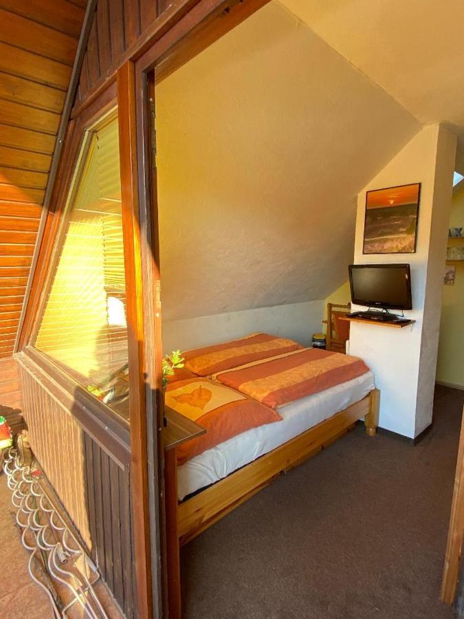 Gemuetliches Zimmer Zentral In Der Lueneburger Heide Schneverdingen Exterior photo